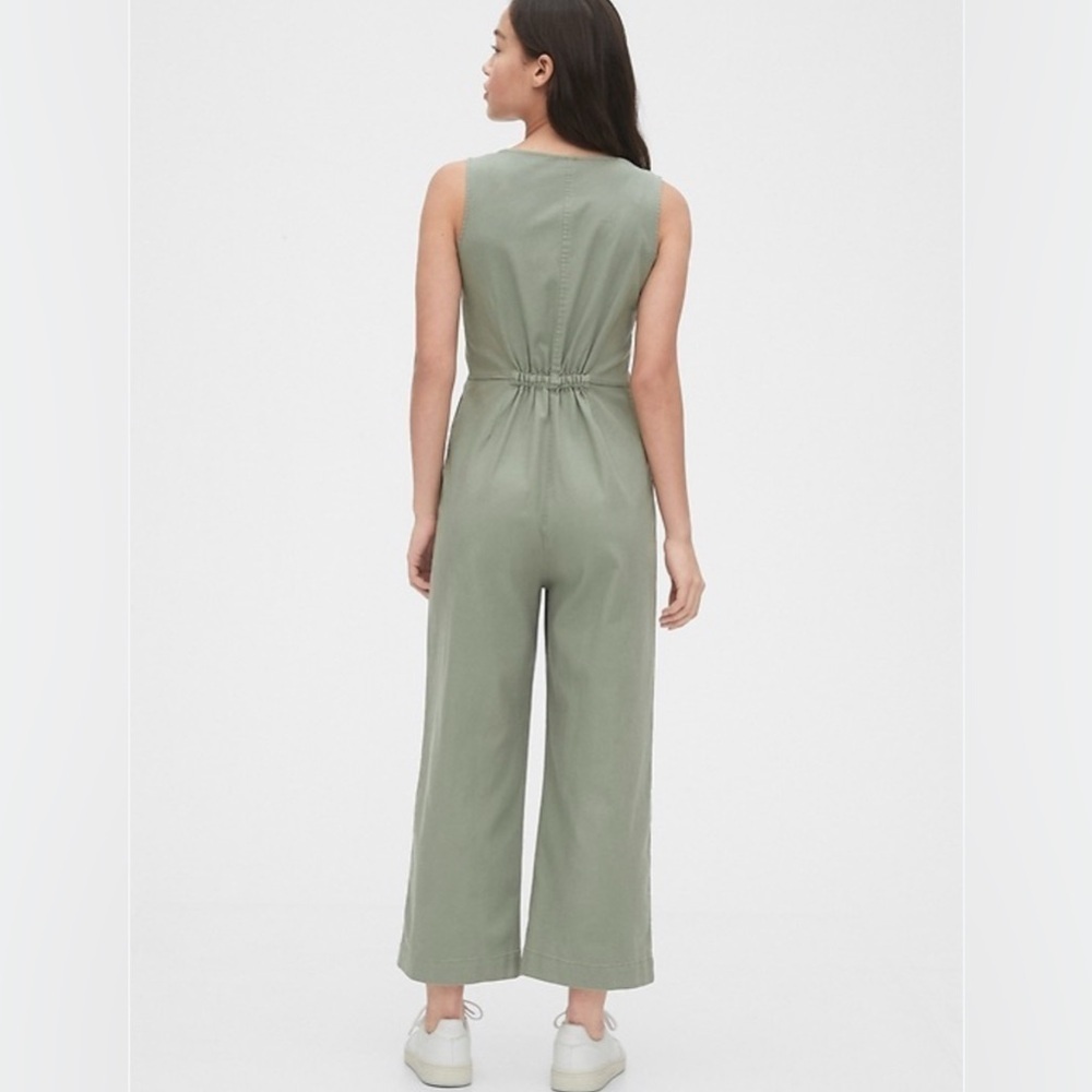 GAP | sage green Tencell button front jumpsuit size 6 - Picture 2 of 8
